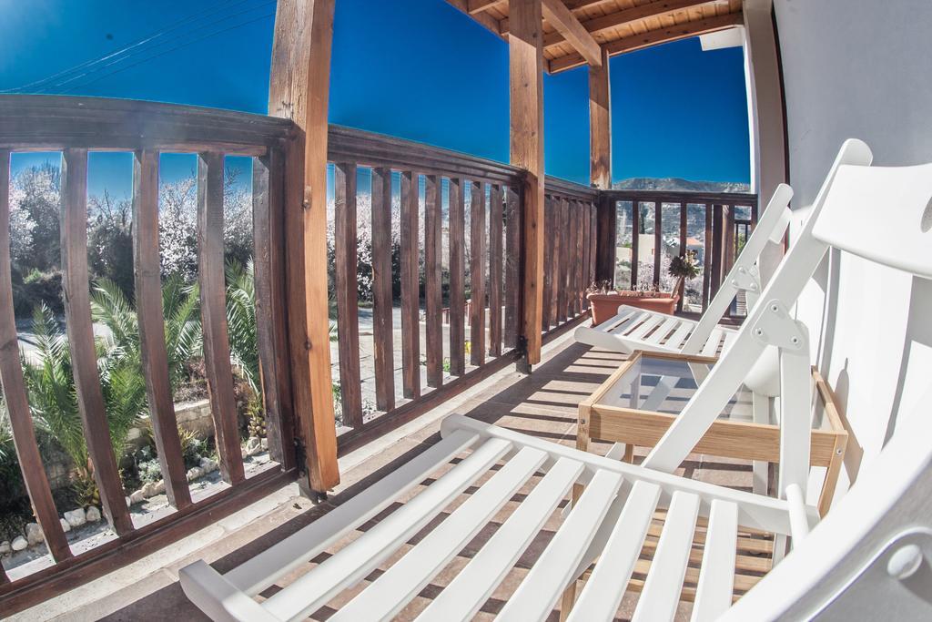 Вілла Lania Royal Oak House By Trulycyprus Екстер'єр фото